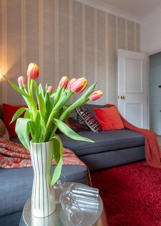 The Wanderlust - 1 Bedroom Apartment L Sleeps 4 With Sofa Bed L Prime Location Plus Free Wifi L Perfect For Business & Leisure Travelers L 15Percent Off Weekly & 20Percent Off Monthly Stays! Londres Exterior foto