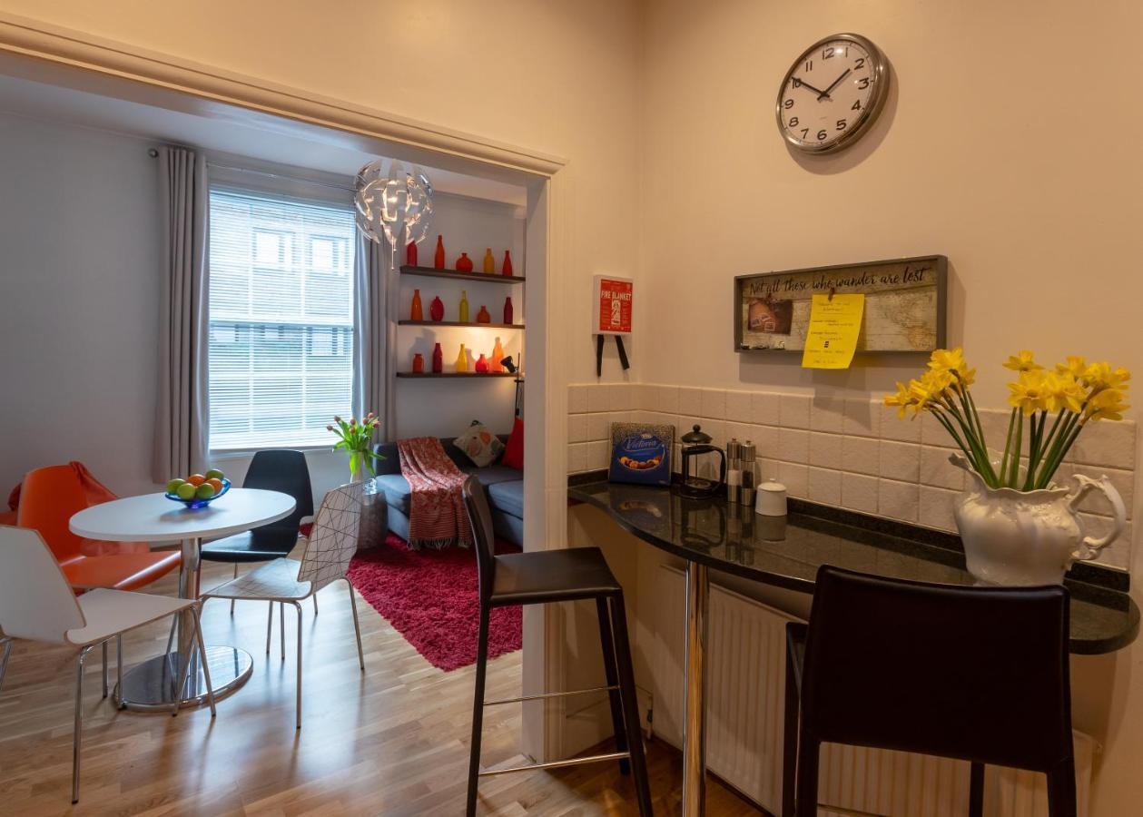 The Wanderlust - 1 Bedroom Apartment L Sleeps 4 With Sofa Bed L Prime Location Plus Free Wifi L Perfect For Business & Leisure Travelers L 15Percent Off Weekly & 20Percent Off Monthly Stays! Londres Exterior foto